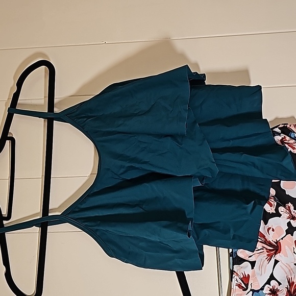 Womens Tankini Swimsuit Ruffled Top with High Waisted Bottoms•Large - Picture 7 of 10